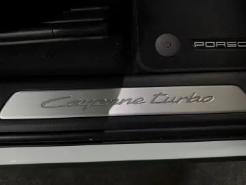 Porsche Cayenne Coupe Turbo E-Hybrid Chrono Carbon Tv