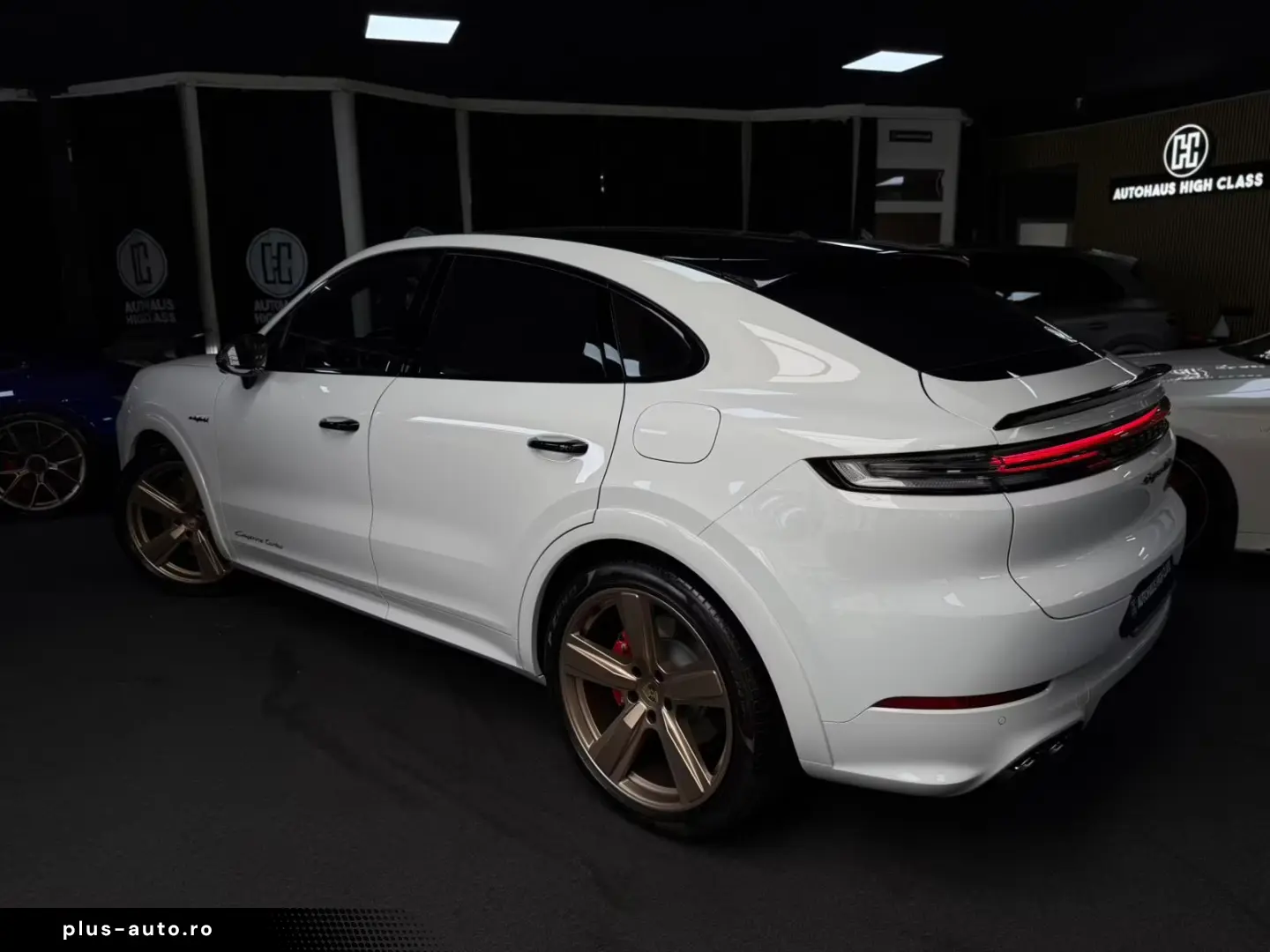 Porsche Cayenne Coupe Turbo E-Hybrid Chrono Carbon Tv