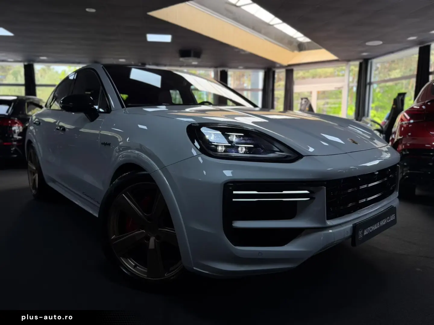 Porsche Cayenne Coupe Turbo E-Hybrid Chrono Carbon Tv
