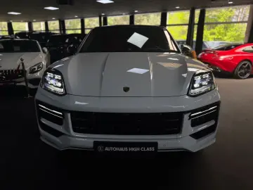 Porsche Cayenne Coupe Turbo E-Hybrid Chrono Carbon Tv