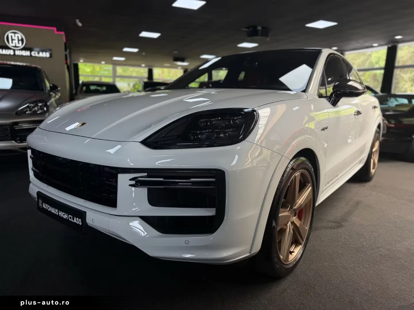 Porsche Cayenne Coupe Turbo E-Hybrid Chrono Carbon Tv