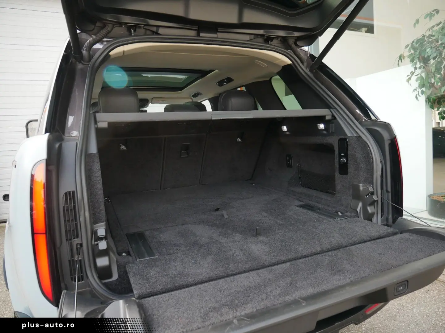 LAND ROVER RR D350 HSE Pano ACC 4WS  SV leather 23