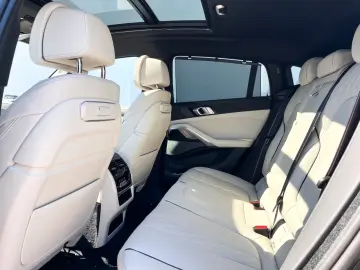 BMW X6 xDrive40d MSportPro Trav Komf Inno DAP AHK 22