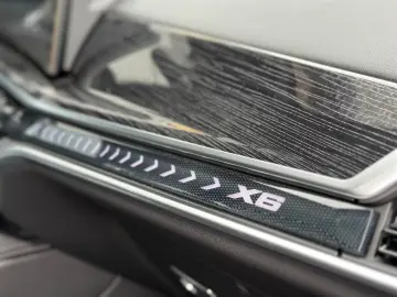BMW X6 xDr40d MSportPRO nur1Fahrer keine Kratzer TOP