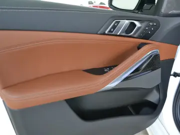 BMW X6 40d xD M Sport LUFT MASSAGE DR.ASS.PRO SOFTCL