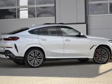 BMW X6 40d xD M Sport LUFT MASSAGE DR.ASS.PRO SOFTCL