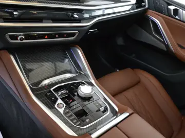 BMW X6 40d xD M Sport LUFT MASSAGE DR.ASS.PRO SOFTCL