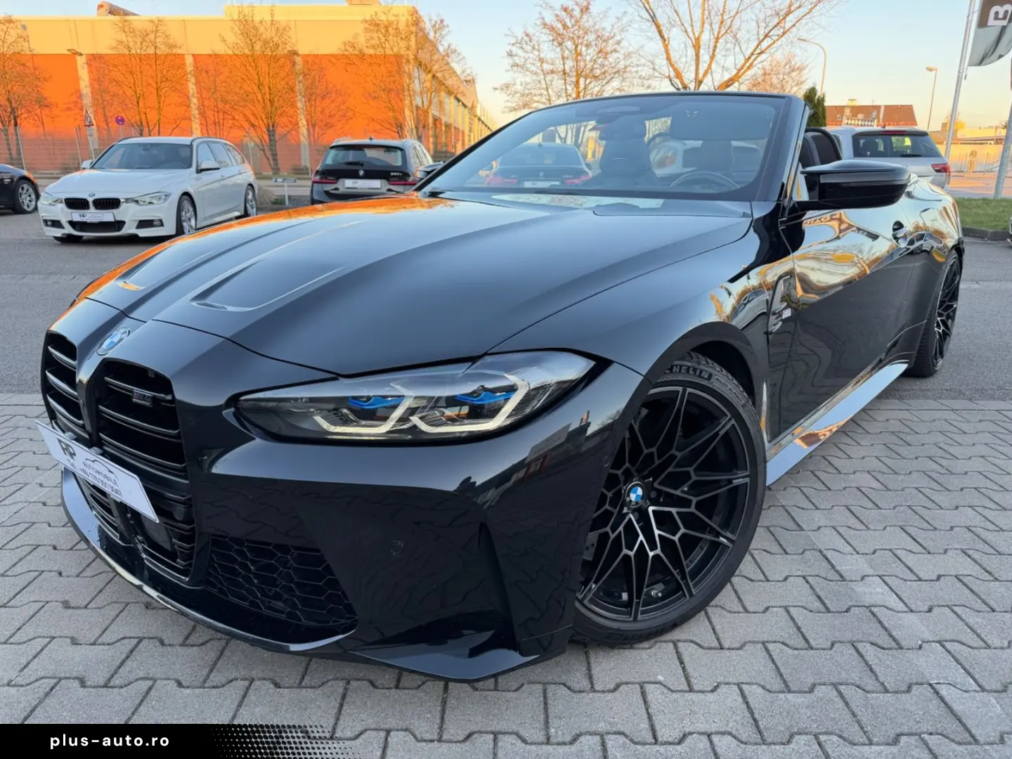 BMW M4 Competition Cabrio - H&K - 360  - DrivAss