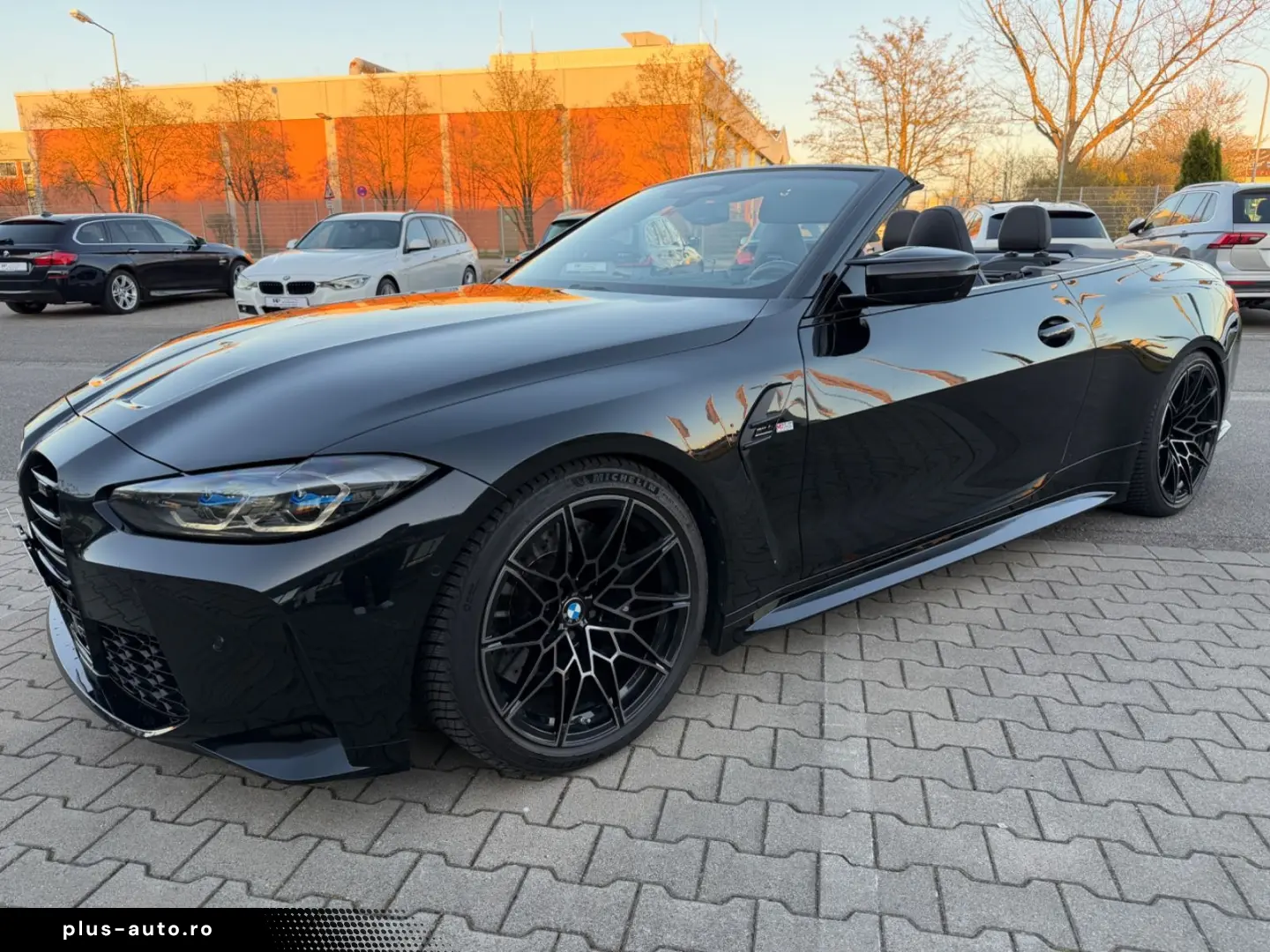 BMW M4 Competition Cabrio - H&K - 360  - DrivAss