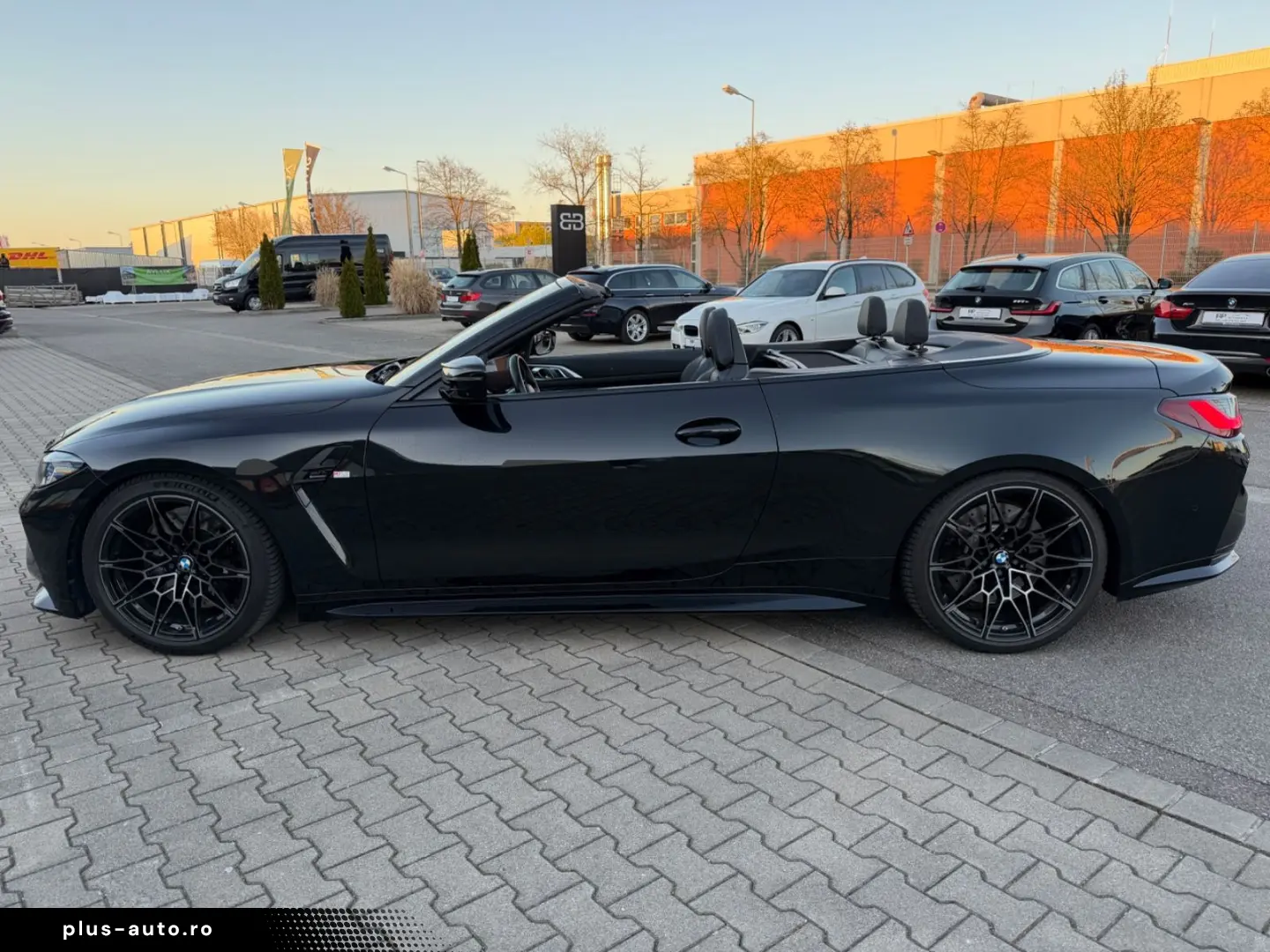 BMW M4 Competition Cabrio - H&K - 360  - DrivAss