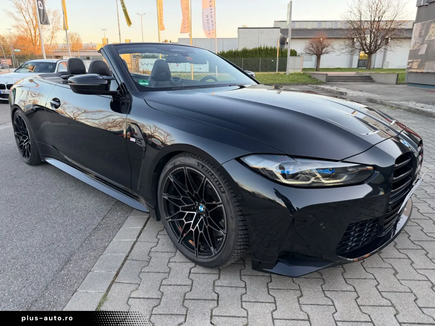 BMW M4 Competition Cabrio - H&K - 360  - DrivAss