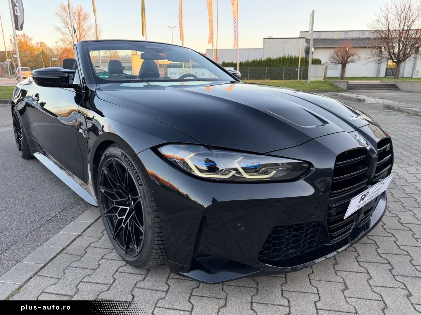 BMW M4 Competition Cabrio - H&K - 360  - DrivAss