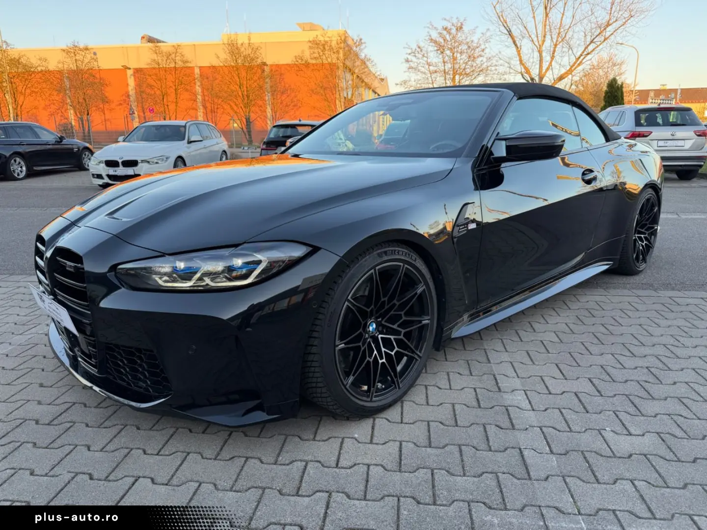 BMW M4 Competition Cabrio - H&K - 360  - DrivAss