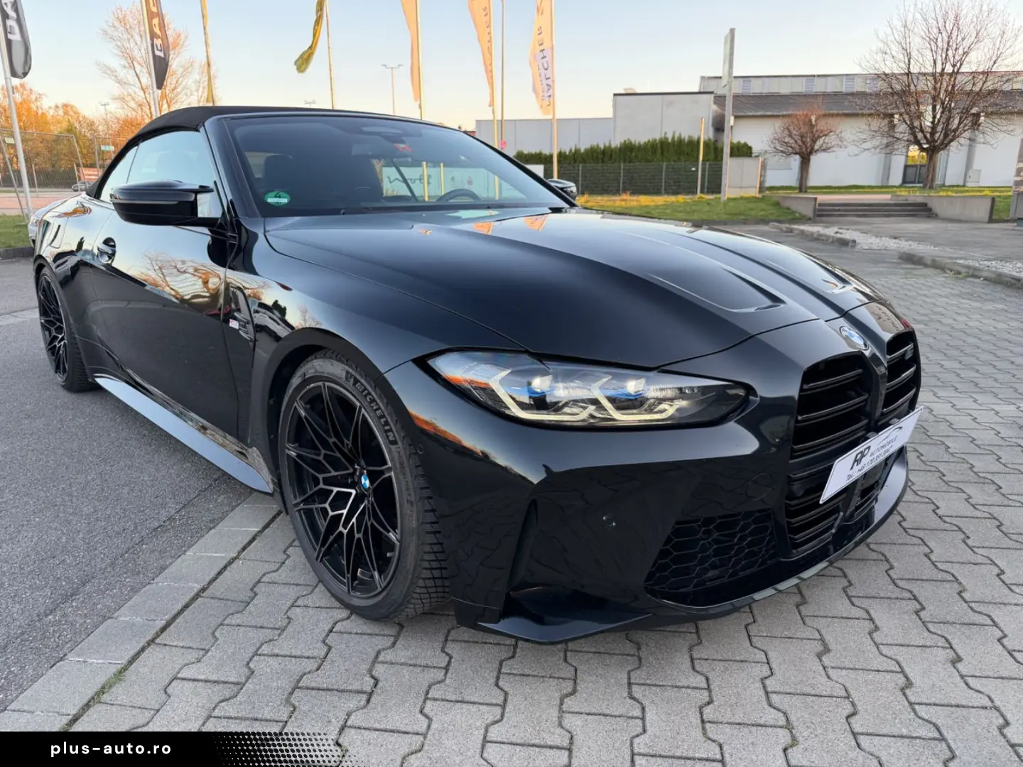 BMW M4 Competition Cabrio - H&K - 360  - DrivAss