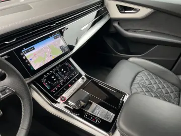AUDI SQ8 4.0 TFSI qu OPTIK-PA BANG-OLUFSEN MATRIX