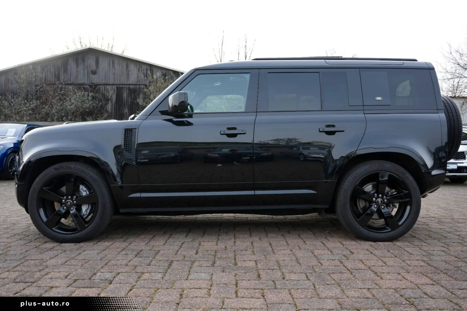 LAND ROVER Defender 110 X-DYNAMIC HSE STANDHEIZ 7SITZE AHK