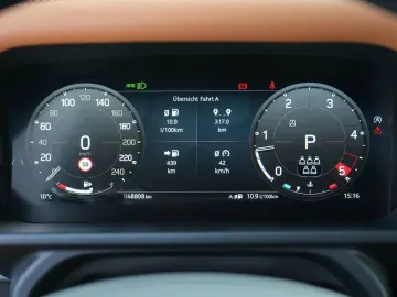 LAND ROVER Defender 110 X-DYNAMIC HSE STANDHEIZ 7SITZE AHK