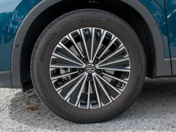 VW Tiguan 2.0 TDI DSG Elegance Standhzg AHK Matrix