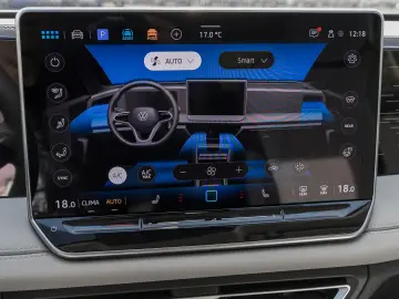 VW Tiguan 2.0 TDI DSG Elegance Standhzg AHK Matrix
