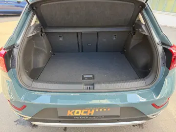 VW T-Roc 1.5TSI DSG Style LED AHK Pano Standheizung