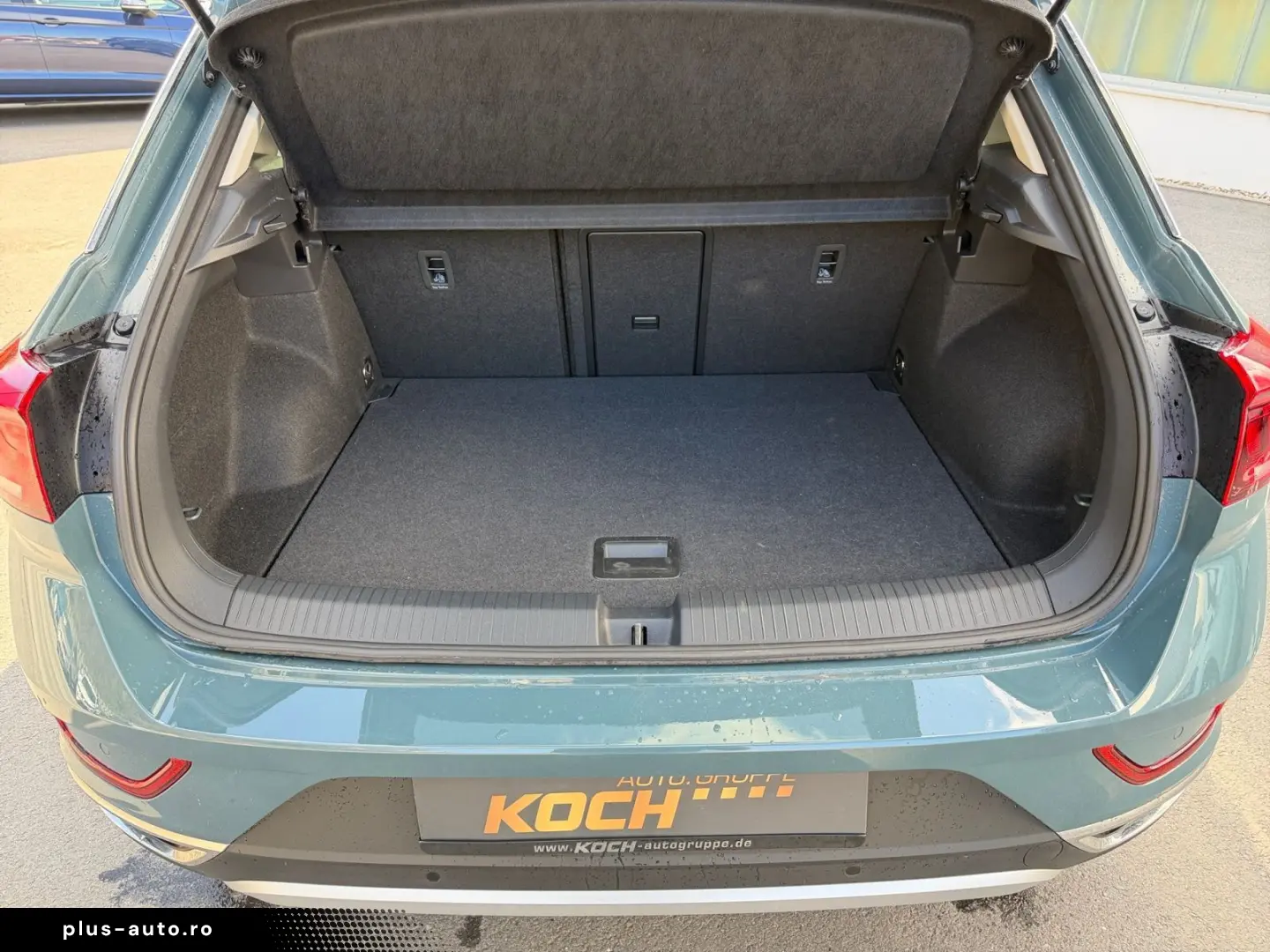 VW T-Roc 1.5TSI DSG Style LED AHK Pano Standheizung