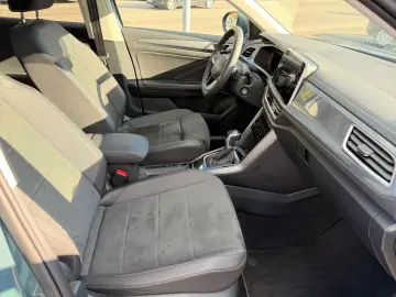 VW T-Roc 1.5TSI DSG Style LED AHK Pano Standheizung
