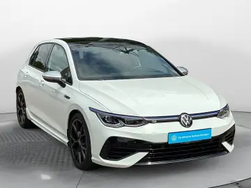 VW Golf VIII R 4M DSG Navi LED Pano HUD