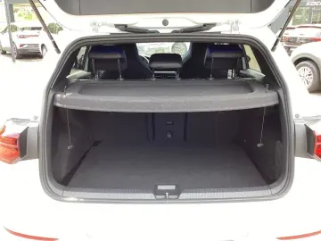 VW Golf VIII R 4M DSG Navi LED Pano HUD