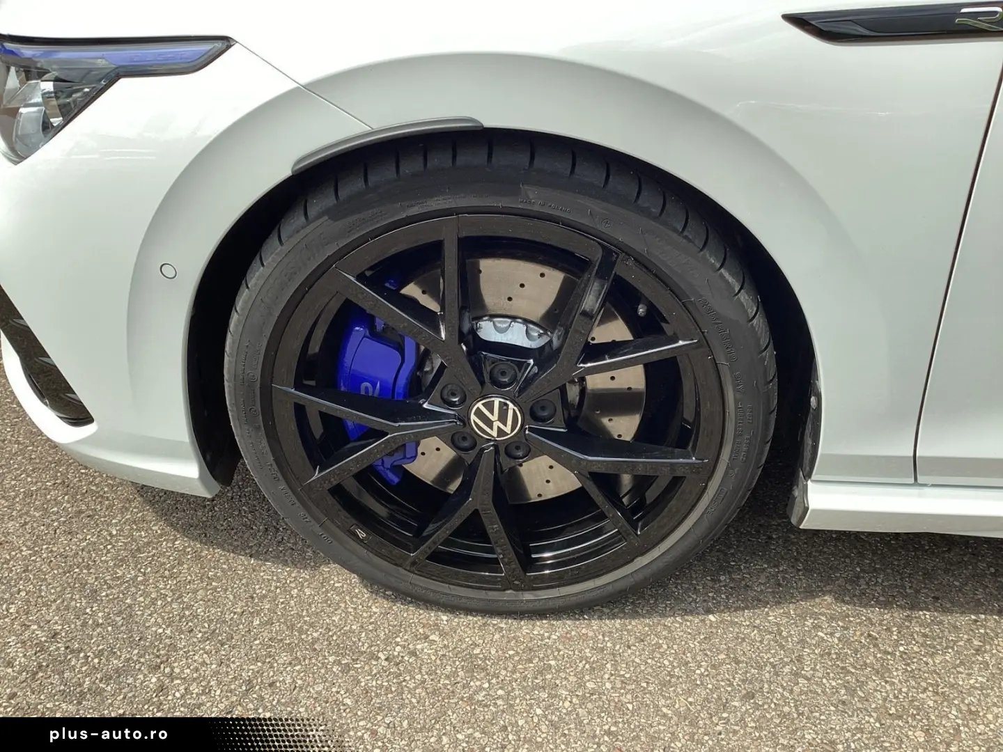 VW Golf VIII R 4M DSG Navi LED Pano HUD