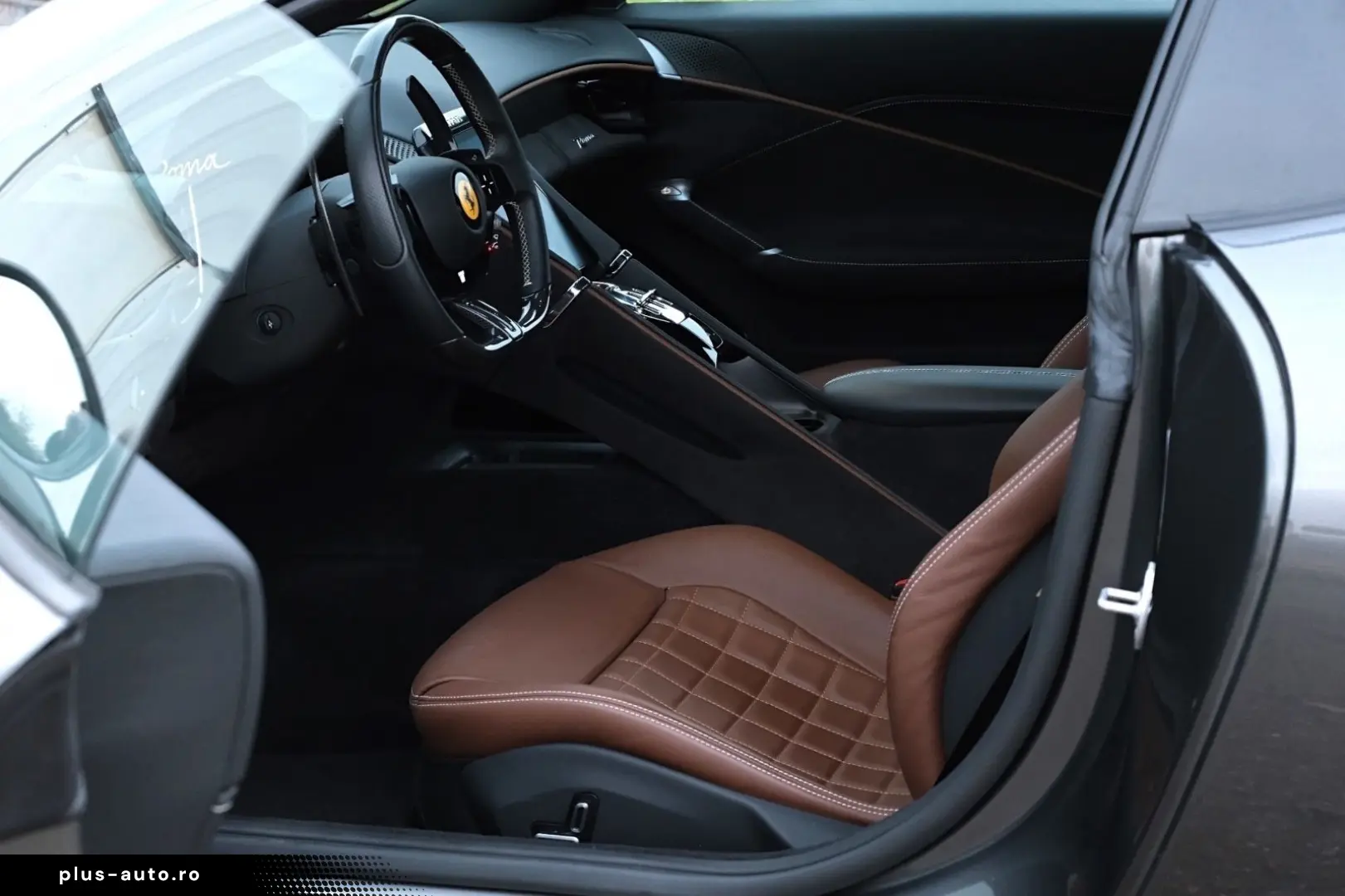 FERRARI Roma Magneride Carbon Cam QuiltedStyle 20  TOP
