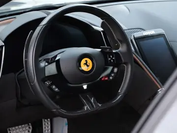 FERRARI Roma Magneride Carbon Cam QuiltedStyle 20  TOP
