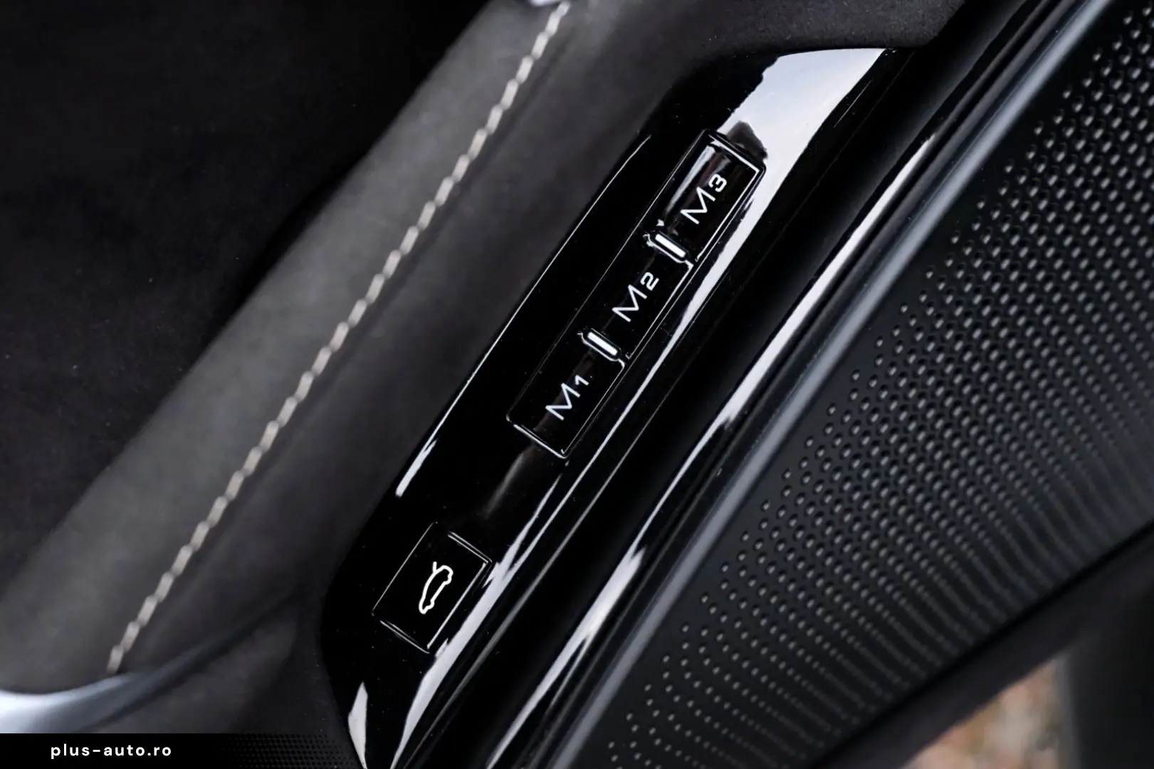 FERRARI Roma Magneride Carbon Cam QuiltedStyle 20  TOP