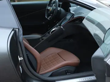 FERRARI Roma Magneride Carbon Cam QuiltedStyle 20  TOP