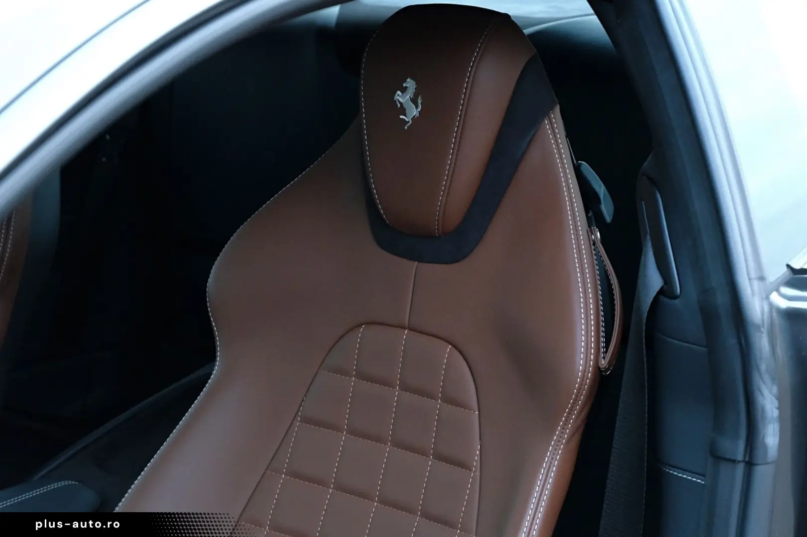 FERRARI Roma Magneride Carbon Cam QuiltedStyle 20  TOP