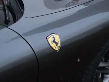 FERRARI Roma Magneride Carbon Cam QuiltedStyle 20  TOP