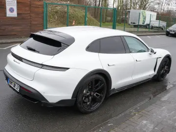 PORSCHE Taycan 4S Cross Turismo HeadUp  Beifahrerdisplay