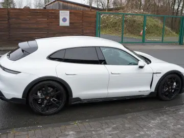 PORSCHE Taycan 4S Cross Turismo HeadUp  Beifahrerdisplay