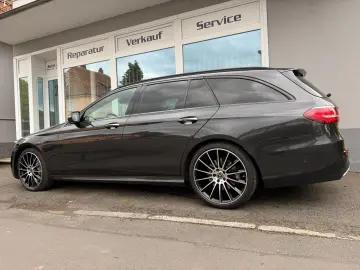 MERCEDES-BENZ E 400d T 4M AMG  Night ABC HUD Sound S…