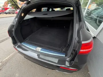 MERCEDES-BENZ E 400d T 4M AMG  Night ABC HUD Sound S…