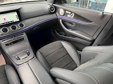 MERCEDES-BENZ E 400d T 4M AMG  Night ABC HUD Sound S…
