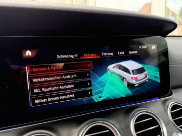 MERCEDES-BENZ E 400d T 4M AMG  Night ABC HUD Sound S…