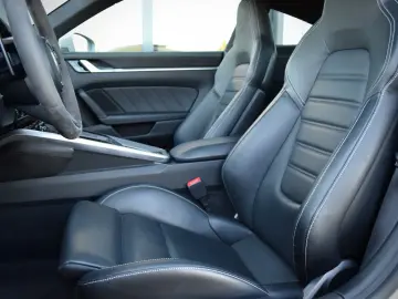 PORSCHE 911 TURBO 360-KAMERA BOSE LIFT PANO APPROVED