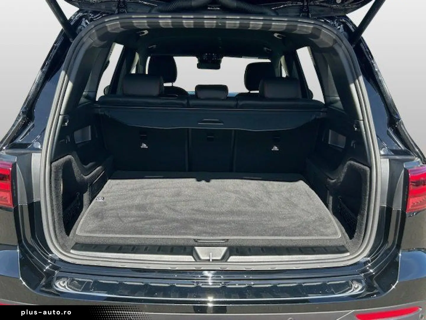 MERCEDES-BENZ GLB 200 d AMG Multibeam HANDS-FREE AHK Kamera