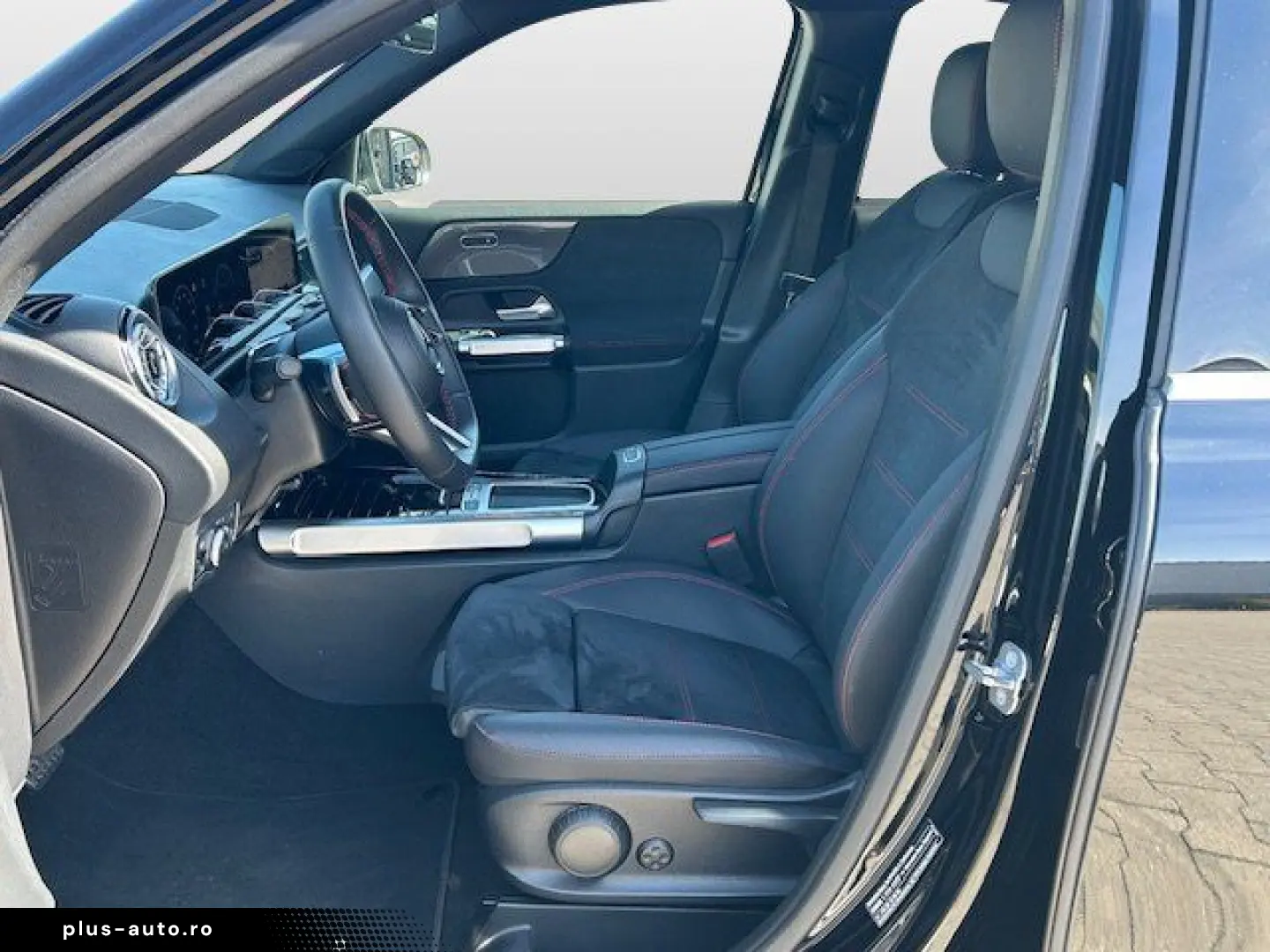 MERCEDES-BENZ GLB 200 d AMG Multibeam HANDS-FREE AHK Kamera