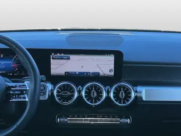MERCEDES-BENZ GLB 200 d AMG Multibeam HANDS-FREE AHK Kamera