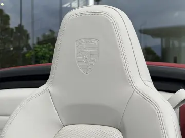 PORSCHE 911 Turbo S Cabriolet  Lift Leder-Exkl. Matrix