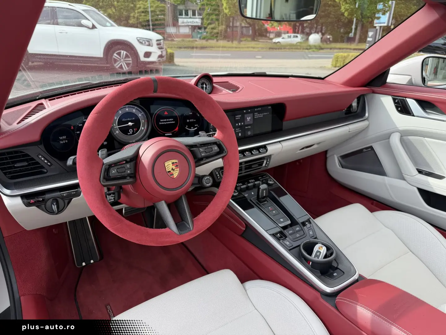 PORSCHE 911 Turbo S Cabriolet  Lift Leder-Exkl. Matrix