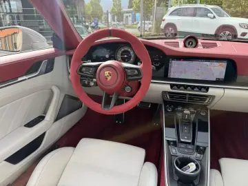 PORSCHE 911 Turbo S Cabriolet  Lift Leder-Exkl. Matrix