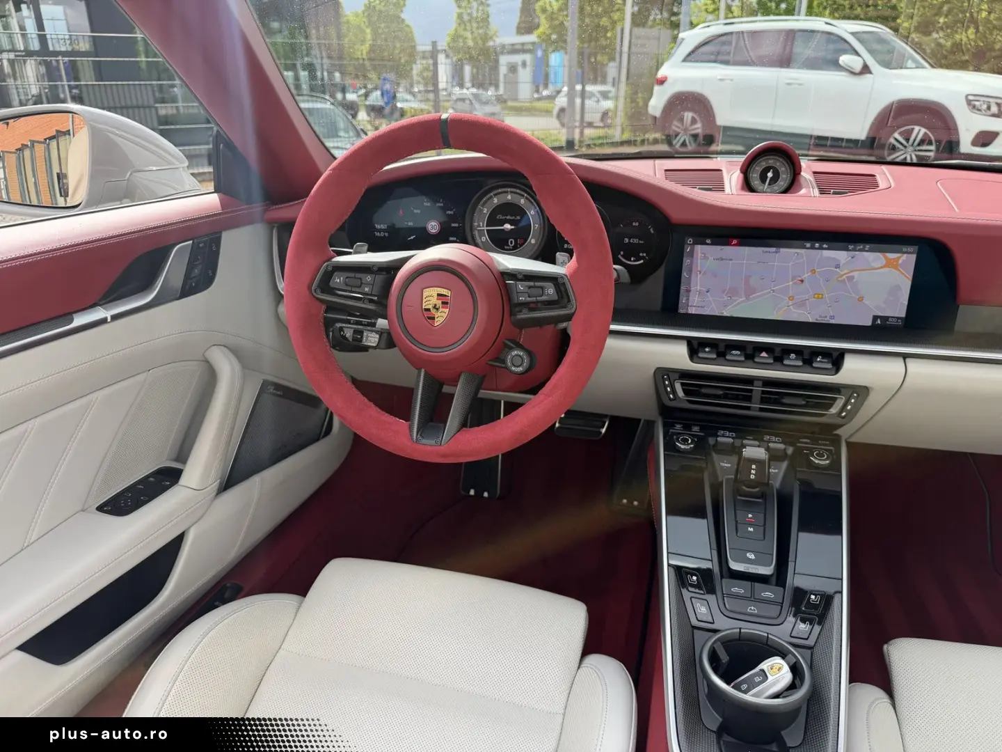 PORSCHE 911 Turbo S Cabriolet  Lift Leder-Exkl. Matrix