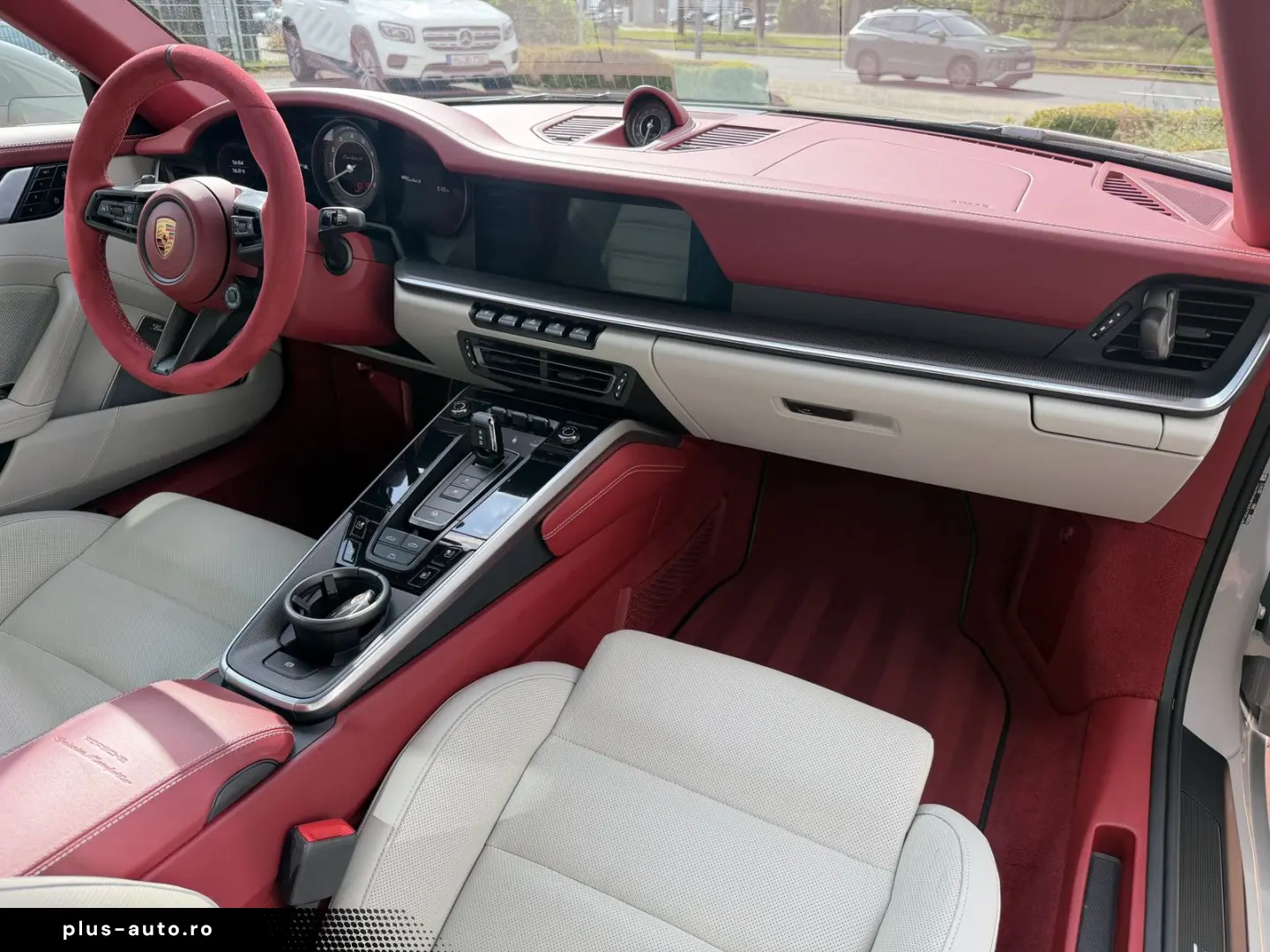 PORSCHE 911 Turbo S Cabriolet  Lift Leder-Exkl. Matrix